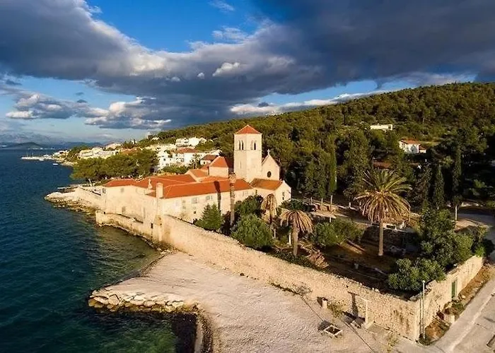 Family Trogir