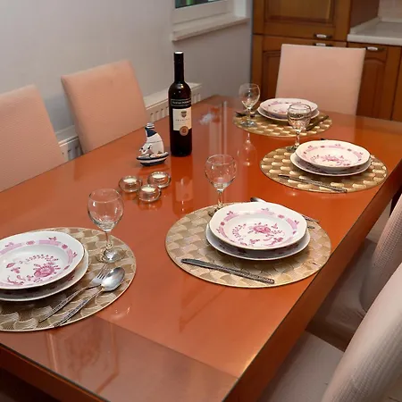 Family Apartman
